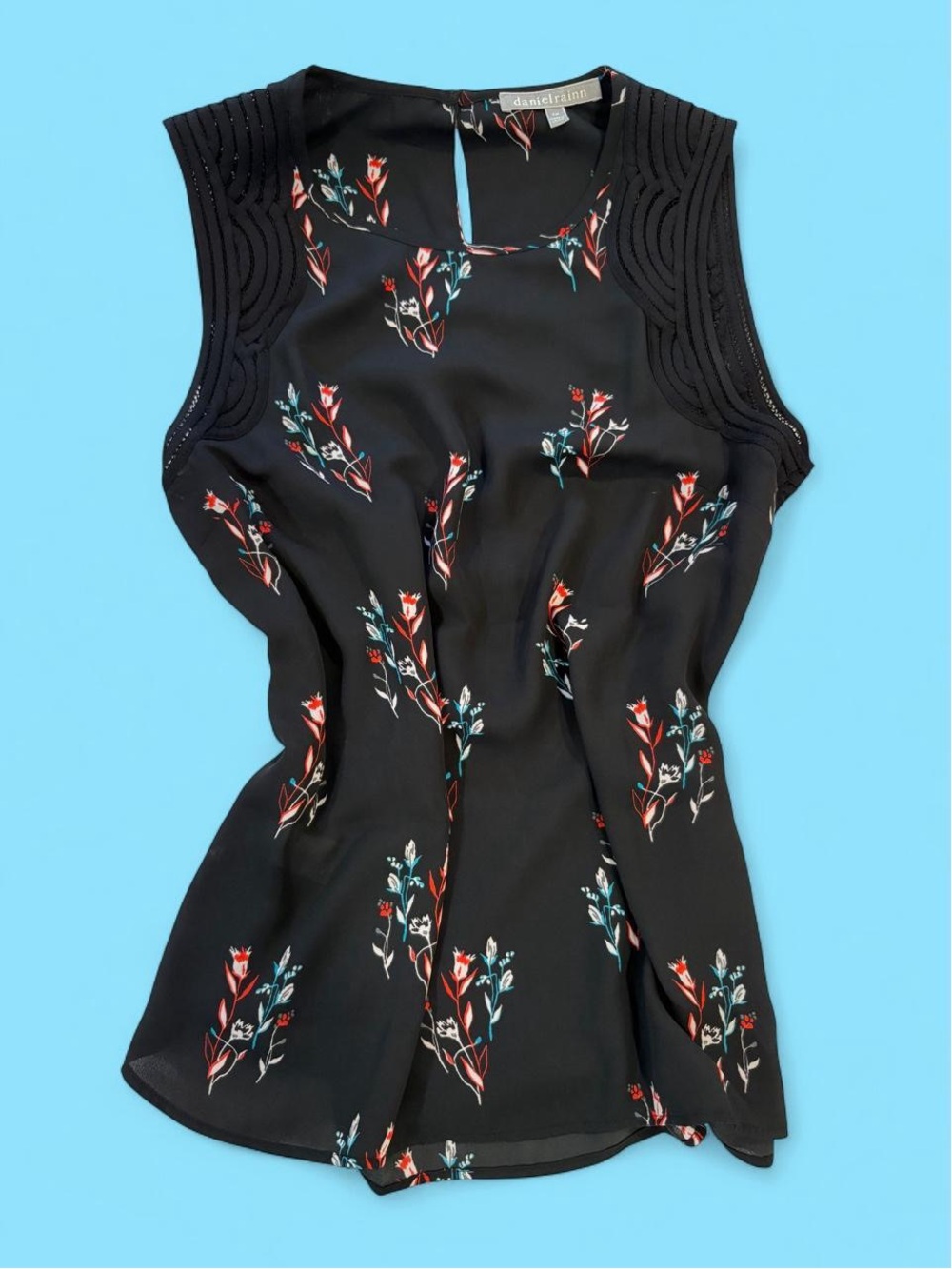 daniel rainn floral blouse euc